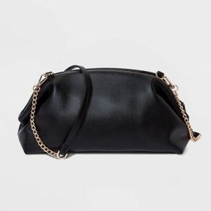 Black Crossbody with Detachable Strap